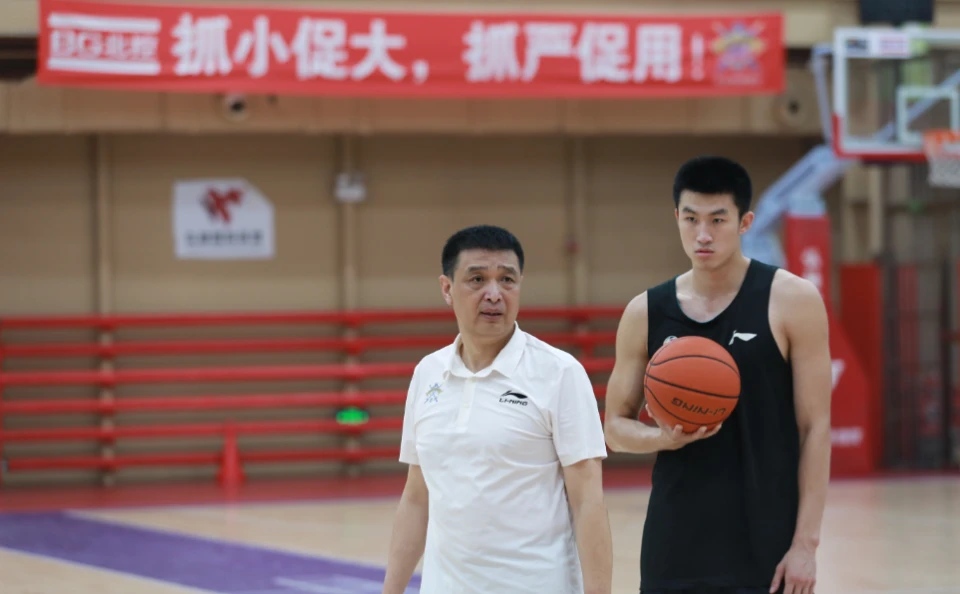 哪里可以找到关于篮球协调训练的教程?_2